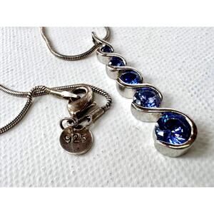 Vintage Sterling Silver Blue Stone Necklace 925 Graduated Pendant Snake Chain